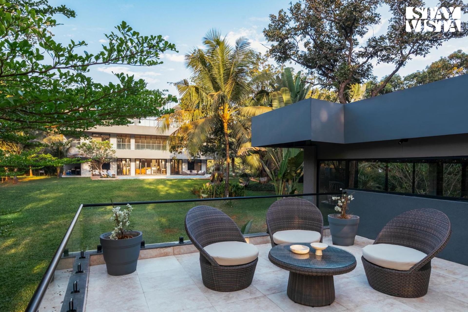 Reflection House By Stayvista With Pool, Terrace Bar, Indoor Games & Exquisite Interiors In A Nutshell Alībāg Buitenkant foto